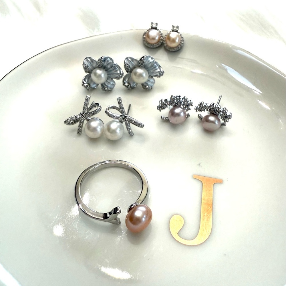 #9 Silver and Pearl Jewelry Set -4 Earrings and 1 Ring
